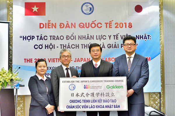DIỄN ĐÀN QUỐC TẾ 2018 “HỢP TÁC TRAO ĐỔI NHÂN LỰC Y TẾ VIỆT – NHẬT: CƠ HỘI, THÁCH THỨC VÀ GIẢI PHÁP”.