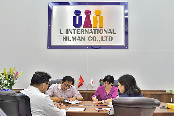 CÔNG TY U INTERNATIONAL HUMAN VINH DỰ ĐÓN TIẾP TẬP ĐOÀN GAKKEN ĐẾN THAM QUAN VÀ LÀM VIỆC .