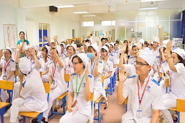 CÁC TẬP ĐOÀN NHẬT BẢN SANG THĂM VÀ PHỎNG VẤN ỨNG VIÊN “CHĂM SÓC VIÊN” CỦA CÔNG TY U INTERNATIONAL HUMAN.