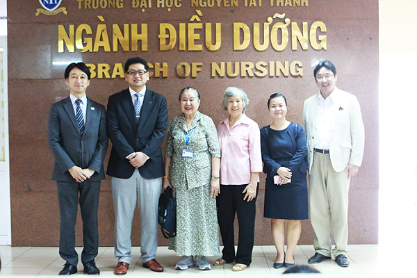GIỚI THIỆU VÀ HƯỚNG DẪN SỬ DỤNG THIẾT BỊ RAKUTORE-EMS CHO SINH VIÊN ĐIỀU DƯỠNG NGUYỄN TẤT THÀNH