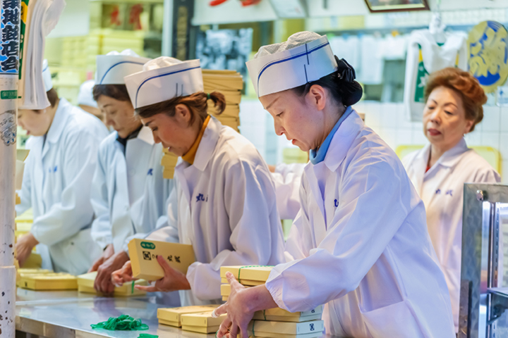 TUYỂN NHÂN VIÊN PHÂN PHÁT THỰC PHẨM TRONG NHÀ ĂN BỆNH VIỆN