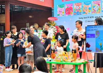 Buổi ta mắt bộ sách dành cho lứa tuổi nhi đồng